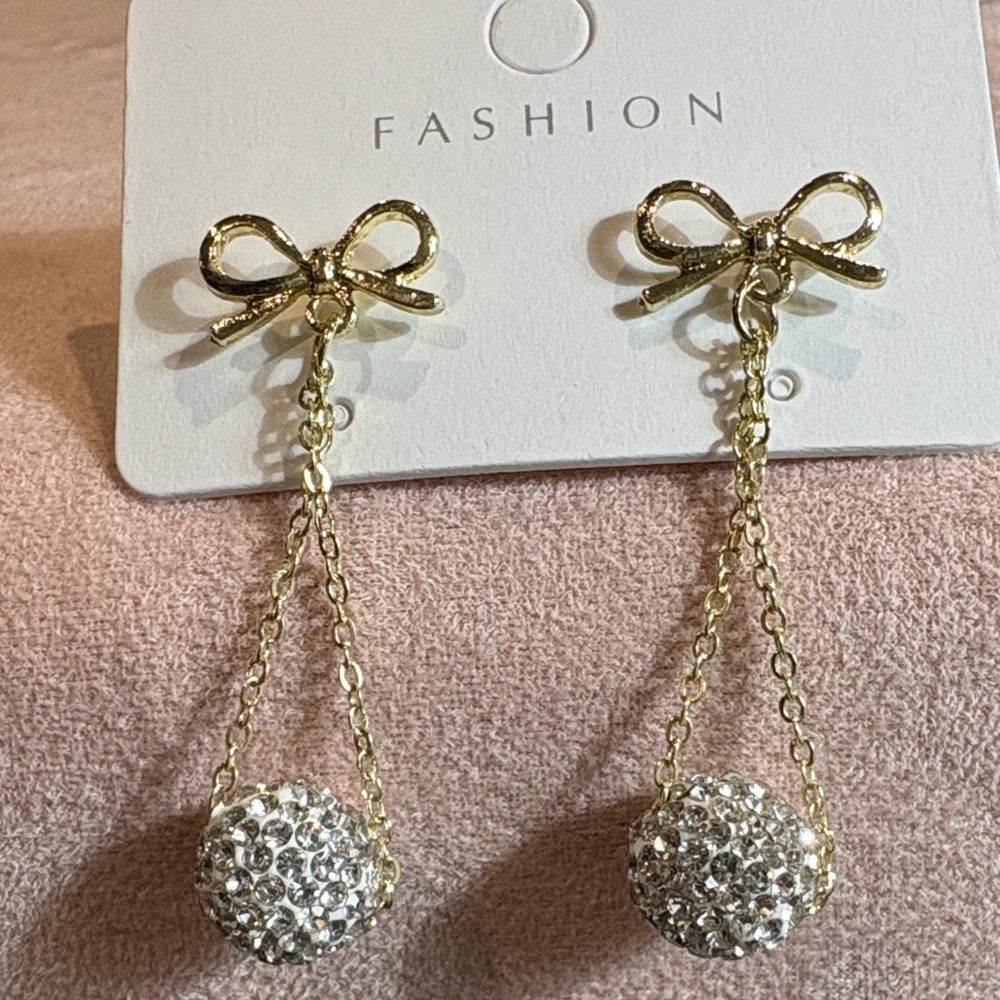 Chic Gold Tone and Silver Bow Chain Earrings NEW ~ PROM WEDDING